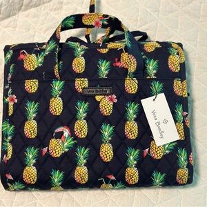 NWT Vera Bradley hanging travel organizer